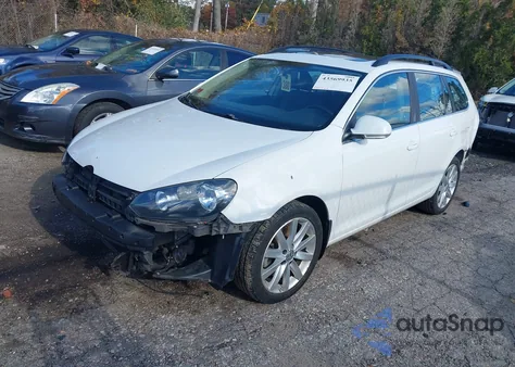 2014 Volkswagen Jetta Sportwagen 2.0L Tdi z USA, uszkodzony, nr VIN 3VWPL7AJ1EM619911